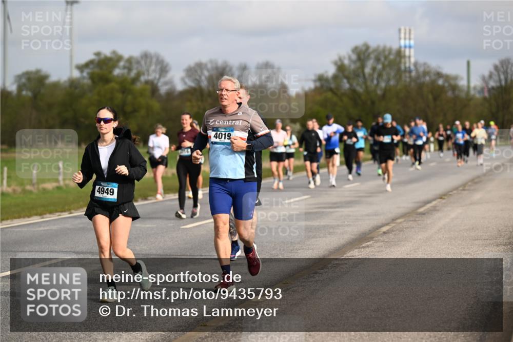 12.04.2026 - 45. Internationalen Wilhelmsburger Insellauf Dr. Thomas Lammeyer http://msf.ph/oto/9435793 12.04.2026 09:25:41 Laufen 4949, 4019 meine-sportfotos.de