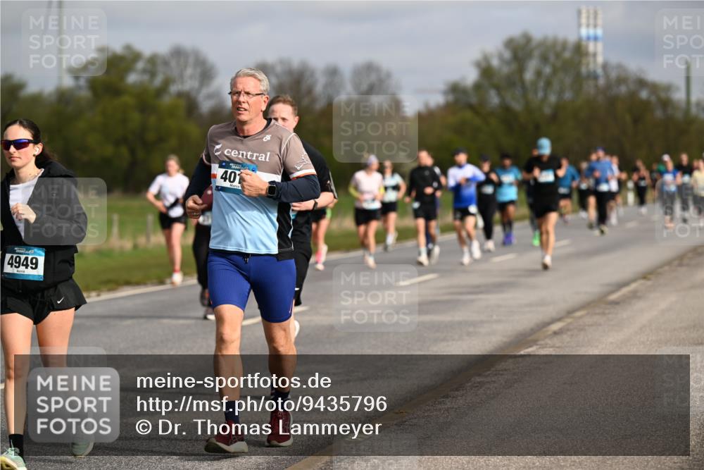 12.04.2026 - 45. Internationalen Wilhelmsburger Insellauf Dr. Thomas Lammeyer http://msf.ph/oto/9435796 12.04.2026 09:25:42 Laufen 4949, 40 meine-sportfotos.de