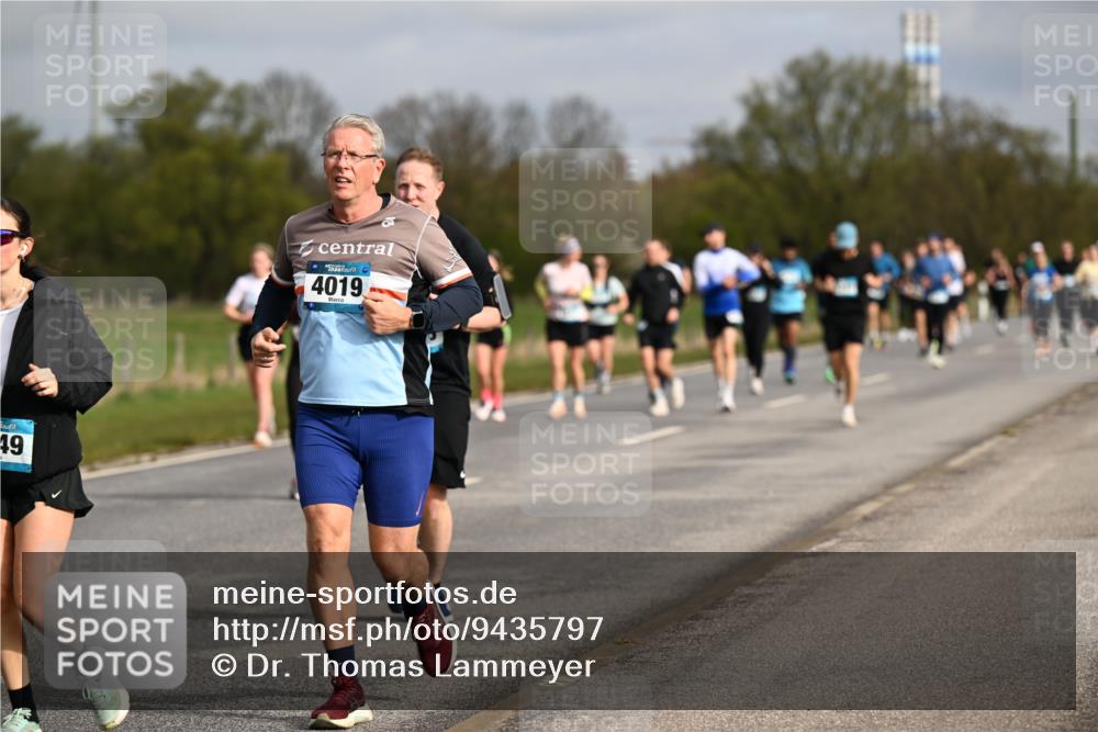12.04.2026 - 45. Internationalen Wilhelmsburger Insellauf Dr. Thomas Lammeyer http://msf.ph/oto/9435797 12.04.2026 09:25:42 Laufen 49, 4019 meine-sportfotos.de