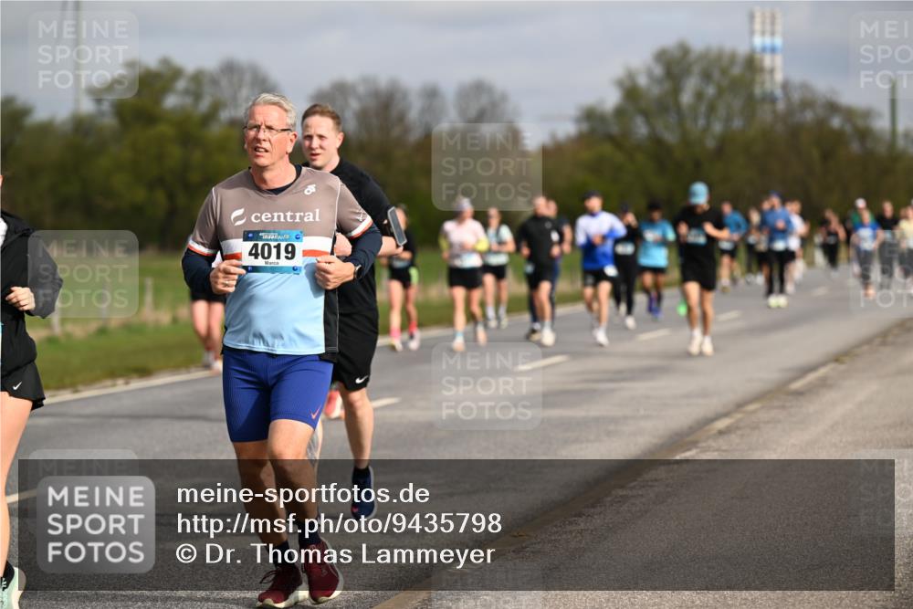12.04.2026 - 45. Internationalen Wilhelmsburger Insellauf Dr. Thomas Lammeyer http://msf.ph/oto/9435798 12.04.2026 09:25:42 Laufen 4019 meine-sportfotos.de