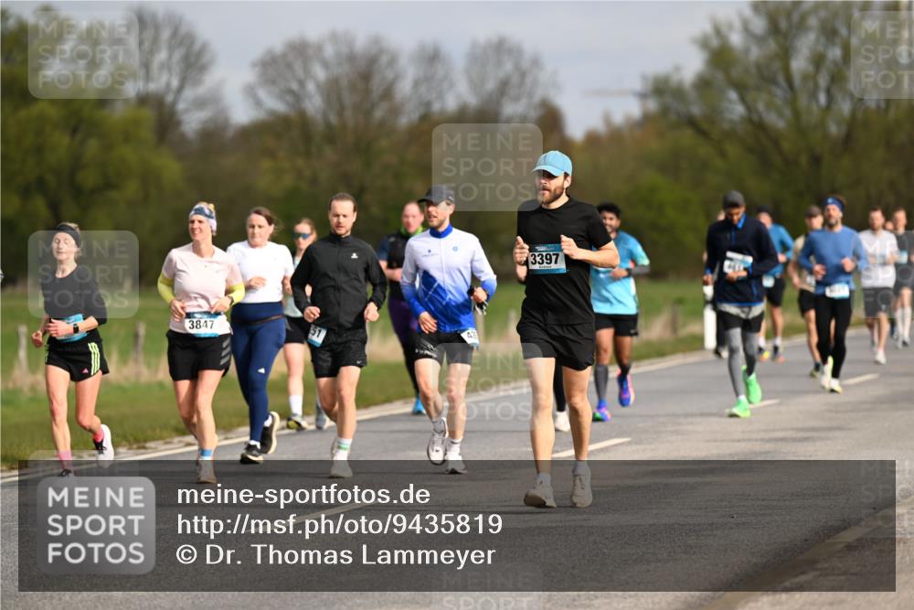12.04.2026 - 45. Internationalen Wilhelmsburger Insellauf Dr. Thomas Lammeyer http://msf.ph/oto/9435819 12.04.2026 09:25:46 Laufen 3847, 51, 3397 meine-sportfotos.de