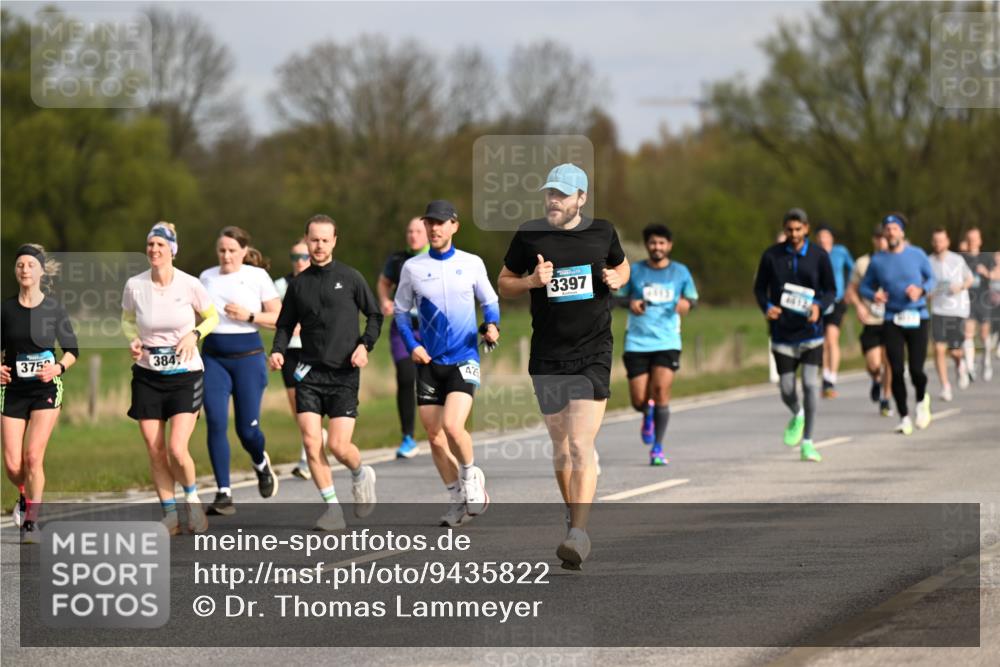 12.04.2026 - 45. Internationalen Wilhelmsburger Insellauf Dr. Thomas Lammeyer http://msf.ph/oto/9435822 12.04.2026 09:25:46 Laufen 375, 384, 42, 3397, 4013 meine-sportfotos.de