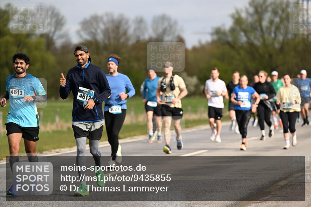 12.04.2026 - 45. Internationalen Wilhelmsburger Insellauf Dr. Thomas Lammeyer http://msf.ph/oto/9435855 12.04.2026 09:25:52 Laufen 4613, 4612, 4612, 3027, 2139 meine-sportfotos.de