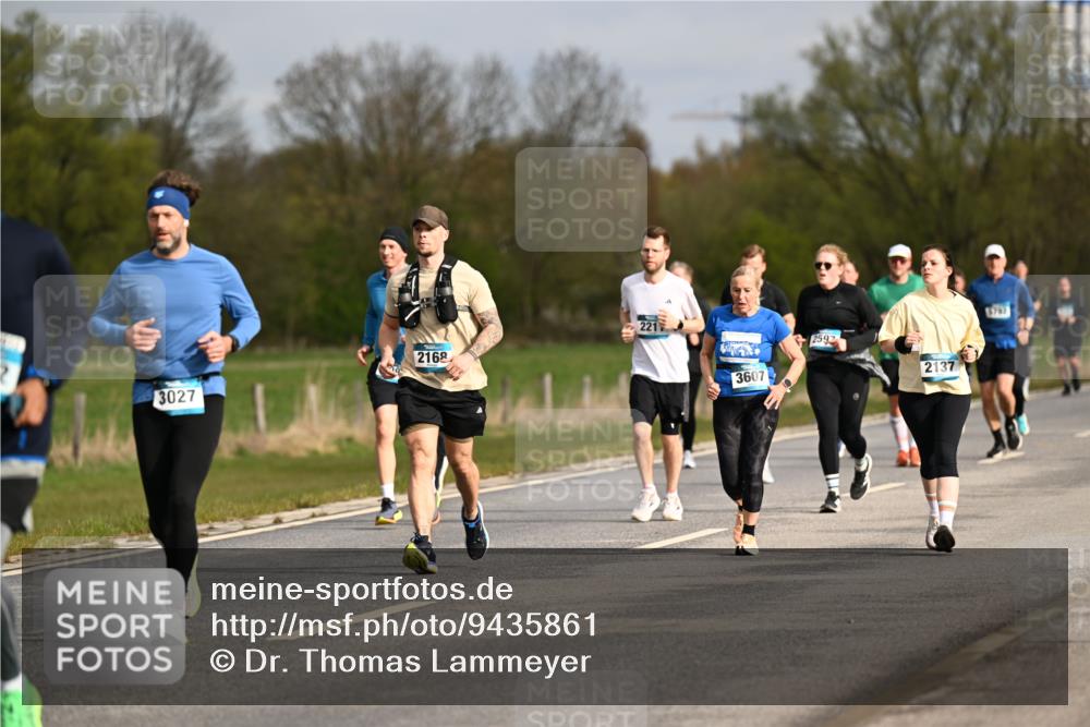 12.04.2026 - 45. Internationalen Wilhelmsburger Insellauf Dr. Thomas Lammeyer http://msf.ph/oto/9435861 12.04.2026 09:25:54 Laufen 2168, 3027, 221, 3607, 2597, 2137 meine-sportfotos.de