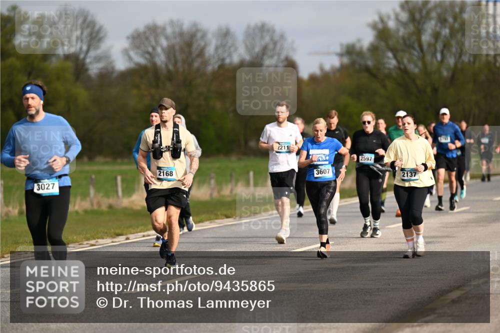 12.04.2026 - 45. Internationalen Wilhelmsburger Insellauf Dr. Thomas Lammeyer http://msf.ph/oto/9435865 12.04.2026 09:25:54 Laufen 2168, 3027, 2211, 3607, 2597, 2137 meine-sportfotos.de
