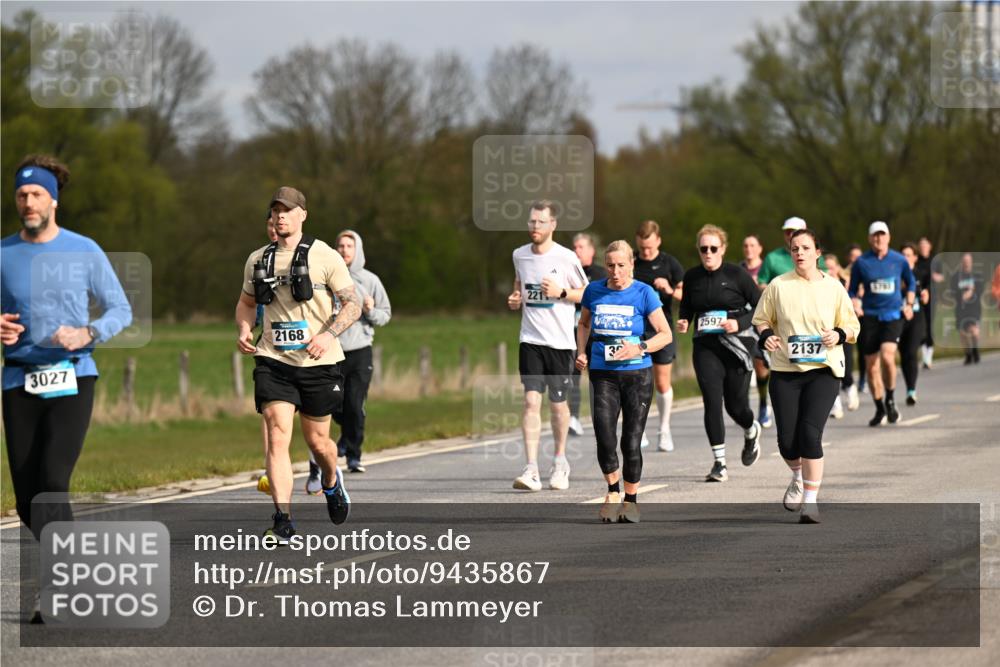 12.04.2026 - 45. Internationalen Wilhelmsburger Insellauf Dr. Thomas Lammeyer http://msf.ph/oto/9435867 12.04.2026 09:25:55 Laufen 2168, 3027, 221, 30, 2597, 2137 meine-sportfotos.de