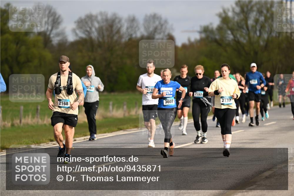 12.04.2026 - 45. Internationalen Wilhelmsburger Insellauf Dr. Thomas Lammeyer http://msf.ph/oto/9435871 12.04.2026 09:25:55 Laufen 2168, 1564, 221, 3607, 2597, 2137 meine-sportfotos.de