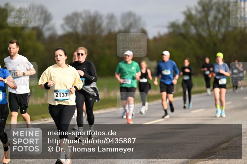 12.04.2026 - 45. Internationalen Wilhelmsburger Insellauf Dr. Thomas Lammeyer http://msf.ph/oto/9435887 12.04.2026 09:25:59 Laufen 2137 meine-sportfotos.de