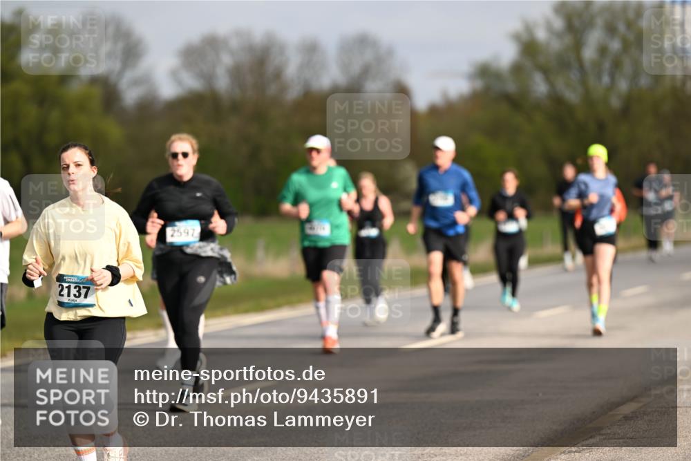 12.04.2026 - 45. Internationalen Wilhelmsburger Insellauf Dr. Thomas Lammeyer http://msf.ph/oto/9435891 12.04.2026 09:26:00 Laufen 2137, 2597 meine-sportfotos.de