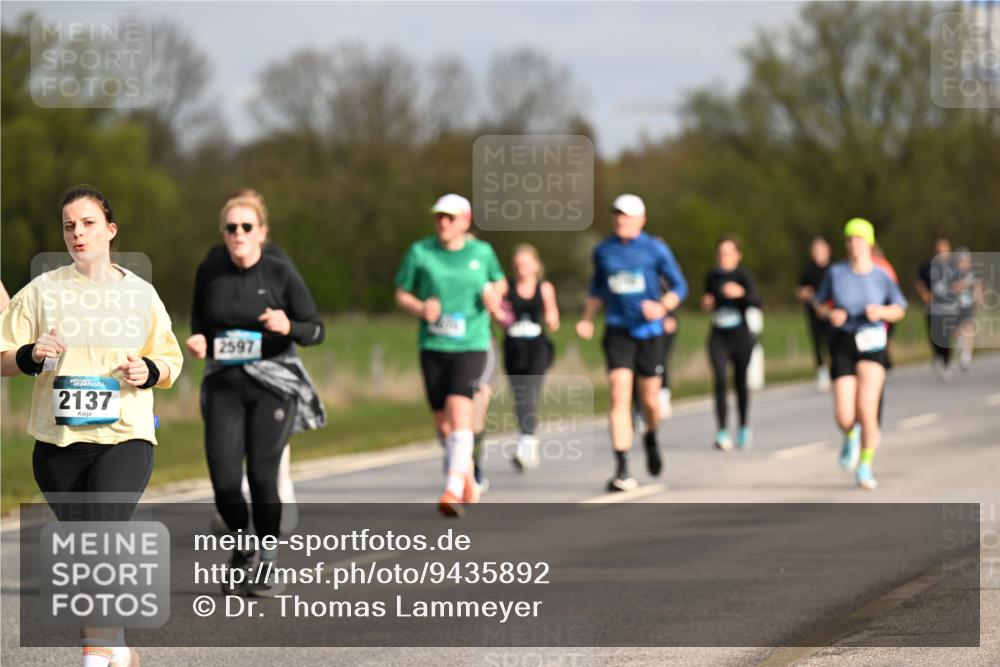 12.04.2026 - 45. Internationalen Wilhelmsburger Insellauf Dr. Thomas Lammeyer http://msf.ph/oto/9435892 12.04.2026 09:26:00 Laufen 2137, 2597 meine-sportfotos.de