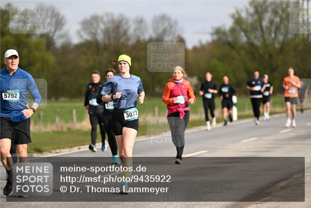 12.04.2026 - 45. Internationalen Wilhelmsburger Insellauf Dr. Thomas Lammeyer http://msf.ph/oto/9435922 12.04.2026 09:26:05 Laufen 5792, 370, 3077, 548 meine-sportfotos.de