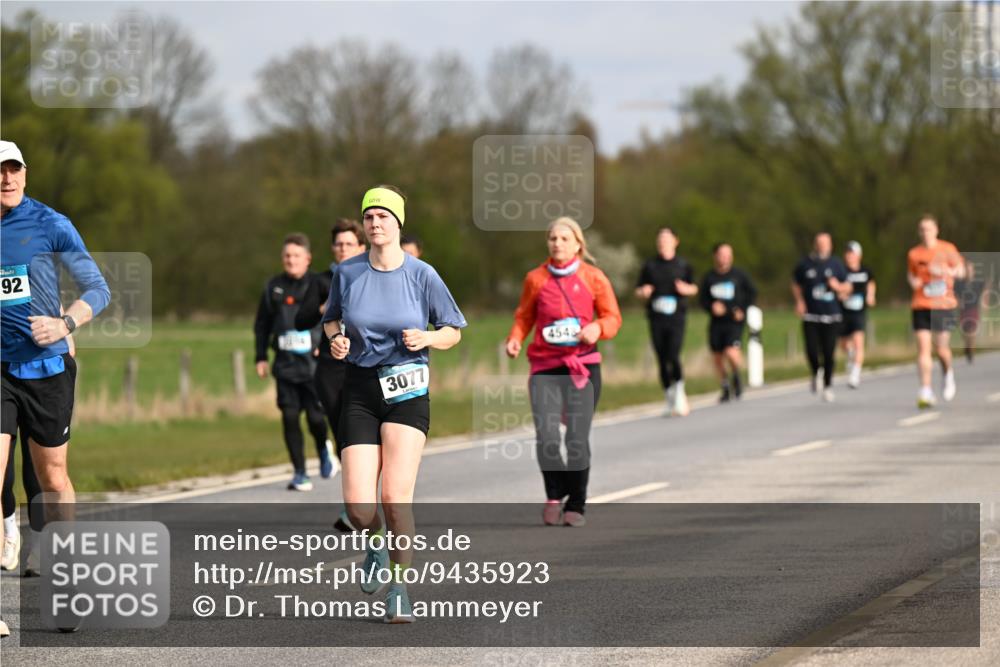 12.04.2026 - 45. Internationalen Wilhelmsburger Insellauf Dr. Thomas Lammeyer http://msf.ph/oto/9435923 12.04.2026 09:26:05 Laufen 92, 3077, 4540 meine-sportfotos.de