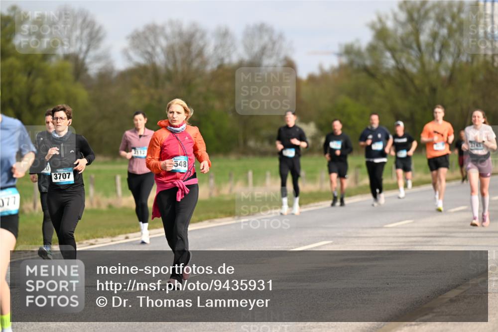 12.04.2026 - 45. Internationalen Wilhelmsburger Insellauf Dr. Thomas Lammeyer http://msf.ph/oto/9435931 12.04.2026 09:26:07 Laufen 077, 3707, 2112, 548, 3743 meine-sportfotos.de