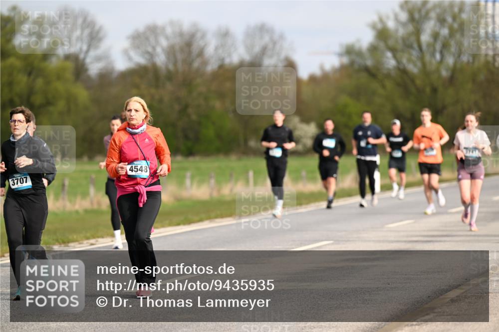 12.04.2026 - 45. Internationalen Wilhelmsburger Insellauf Dr. Thomas Lammeyer http://msf.ph/oto/9435935 12.04.2026 09:26:08 Laufen 3707, 4548 meine-sportfotos.de