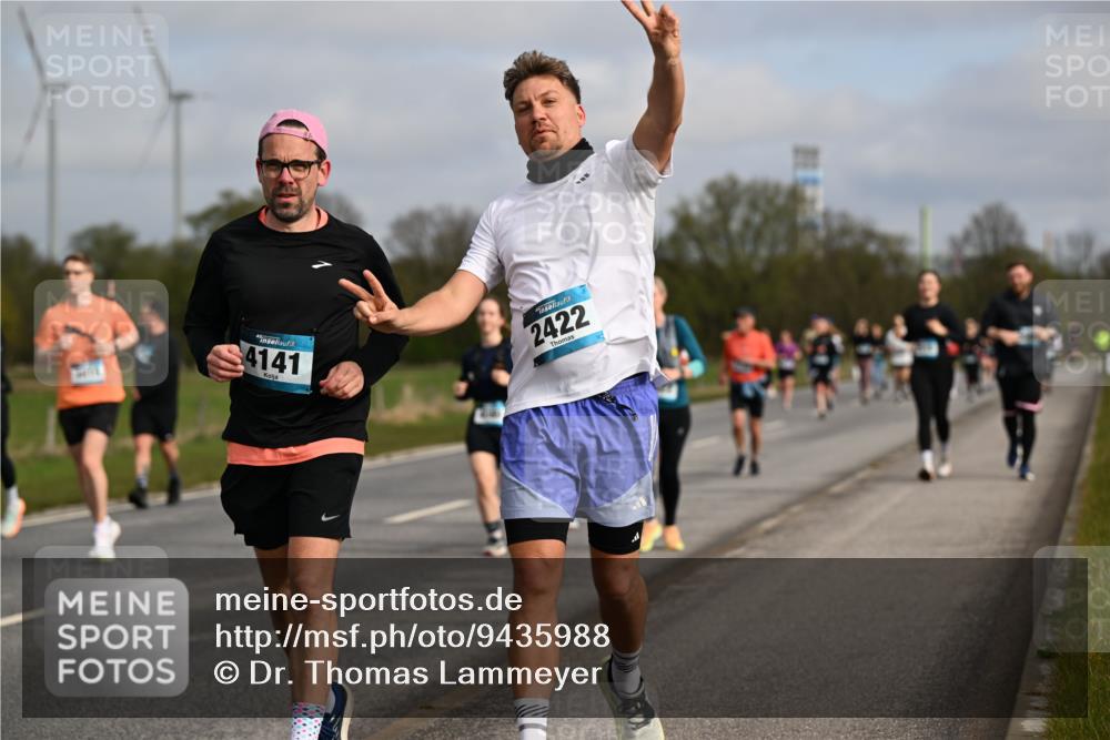 12.04.2026 - 45. Internationalen Wilhelmsburger Insellauf Dr. Thomas Lammeyer http://msf.ph/oto/9435988 12.04.2026 09:26:19 Laufen 48, 4141, 2422 meine-sportfotos.de