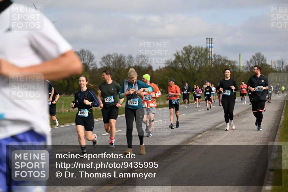 12.04.2026 - 45. Internationalen Wilhelmsburger Insellauf Dr. Thomas Lammeyer http://msf.ph/oto/9435995 12.04.2026 09:26:20 Laufen 1, 4080, 2510, 3720, 3700, 2272, 3622, 368 meine-sportfotos.de