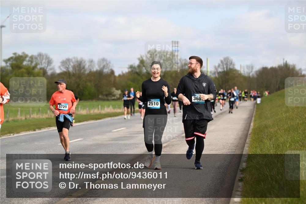 12.04.2026 - 45. Internationalen Wilhelmsburger Insellauf Dr. Thomas Lammeyer http://msf.ph/oto/9436011 12.04.2026 09:26:24 Laufen 2510, 5720, 368 meine-sportfotos.de