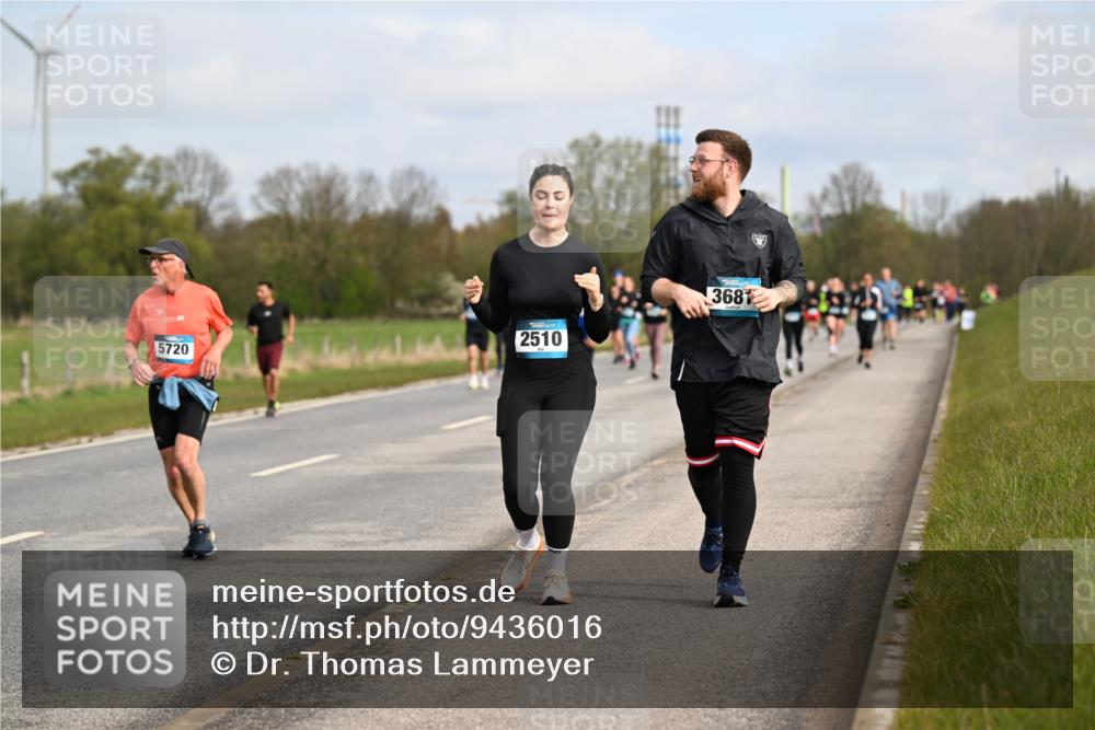 12.04.2026 - 45. Internationalen Wilhelmsburger Insellauf Dr. Thomas Lammeyer http://msf.ph/oto/9436016 12.04.2026 09:26:25 Laufen 5720, 2510, 3681 meine-sportfotos.de