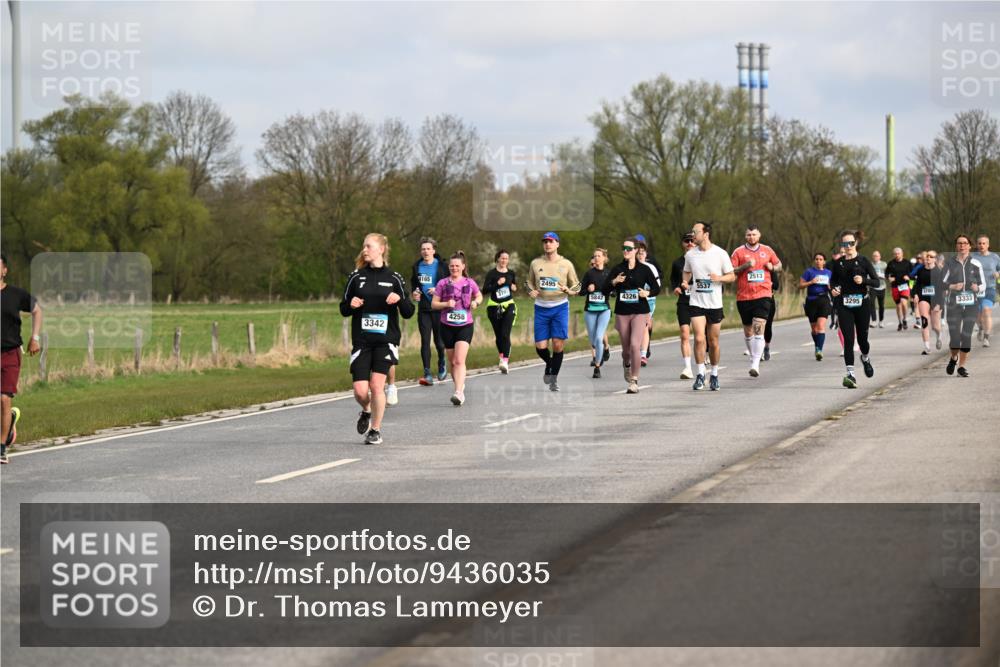 12.04.2026 - 45. Internationalen Wilhelmsburger Insellauf Dr. Thomas Lammeyer http://msf.ph/oto/9436035 12.04.2026 09:26:29 Laufen 4165, 3342, 4258, 2495, 370, 5842, 4326, 5537, 2513, 3295, 3333 meine-sportfotos.de