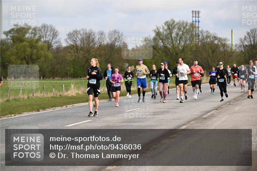 12.04.2026 - 45. Internationalen Wilhelmsburger Insellauf Dr. Thomas Lammeyer http://msf.ph/oto/9436036 12.04.2026 09:26:29 Laufen 3342, 165, 4258, 2495, 553, 2513, 2601, 5842, 4326, 5700, 33336, 3295 meine-sportfotos.de