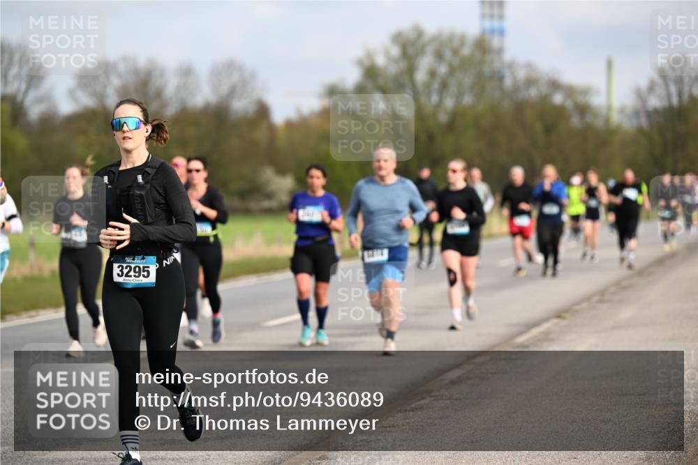 12.04.2026 - 45. Internationalen Wilhelmsburger Insellauf Dr. Thomas Lammeyer http://msf.ph/oto/9436089 12.04.2026 09:26:40 Laufen 3295, 244 meine-sportfotos.de