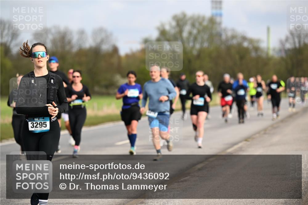 12.04.2026 - 45. Internationalen Wilhelmsburger Insellauf Dr. Thomas Lammeyer http://msf.ph/oto/9436092 12.04.2026 09:26:40 Laufen 3295 meine-sportfotos.de