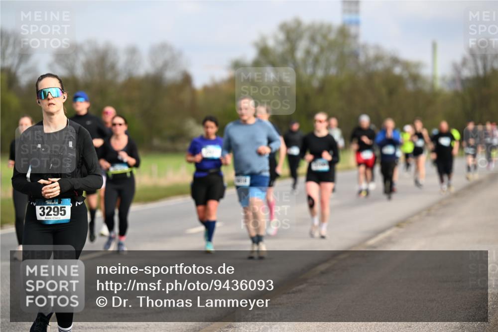 12.04.2026 - 45. Internationalen Wilhelmsburger Insellauf Dr. Thomas Lammeyer http://msf.ph/oto/9436093 12.04.2026 09:26:40 Laufen 3295 meine-sportfotos.de