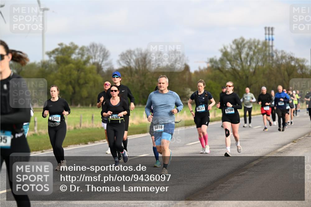 12.04.2026 - 45. Internationalen Wilhelmsburger Insellauf Dr. Thomas Lammeyer http://msf.ph/oto/9436097 12.04.2026 09:26:42 Laufen 95, 2620, 2548, 5816, 4633, 5700 meine-sportfotos.de