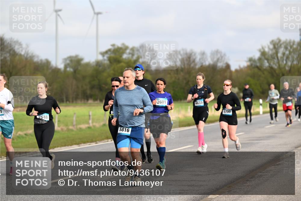 12.04.2026 - 45. Internationalen Wilhelmsburger Insellauf Dr. Thomas Lammeyer http://msf.ph/oto/9436107 12.04.2026 09:26:43 Laufen 1, 2548, 5816, 2601, 4633, 5700 meine-sportfotos.de