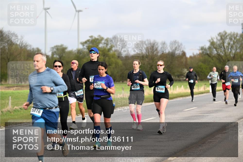 12.04.2026 - 45. Internationalen Wilhelmsburger Insellauf Dr. Thomas Lammeyer http://msf.ph/oto/9436111 12.04.2026 09:26:44 Laufen 5816, 20, 3202, 27, 260, 4633, 5700, 2993 meine-sportfotos.de