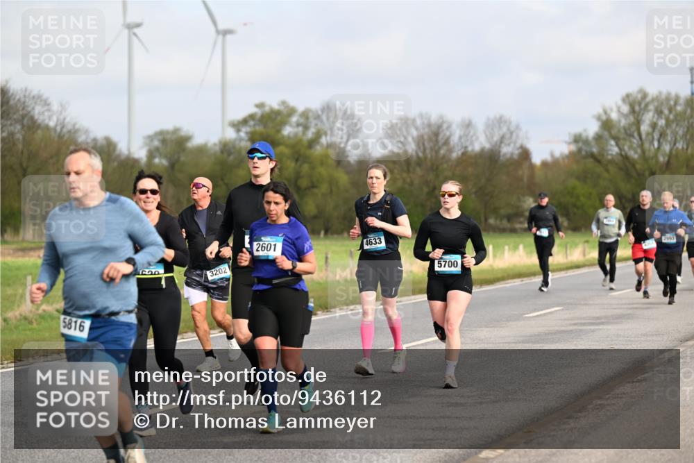 12.04.2026 - 45. Internationalen Wilhelmsburger Insellauf Dr. Thomas Lammeyer http://msf.ph/oto/9436112 12.04.2026 09:26:44 Laufen 5816, 2601, 4633, 3202, 5700, 2993 meine-sportfotos.de