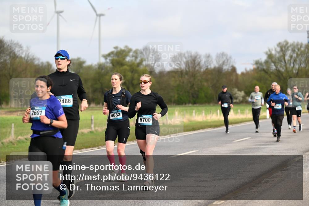 12.04.2026 - 45. Internationalen Wilhelmsburger Insellauf Dr. Thomas Lammeyer http://msf.ph/oto/9436122 12.04.2026 09:26:46 Laufen 2601, 2486, 4633, 5700, 2993 meine-sportfotos.de