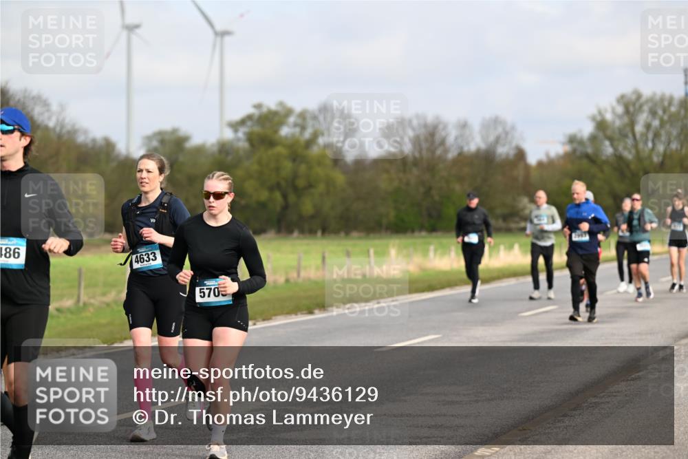 12.04.2026 - 45. Internationalen Wilhelmsburger Insellauf Dr. Thomas Lammeyer http://msf.ph/oto/9436129 12.04.2026 09:26:47 Laufen 486, 4633, 570, 1997 meine-sportfotos.de