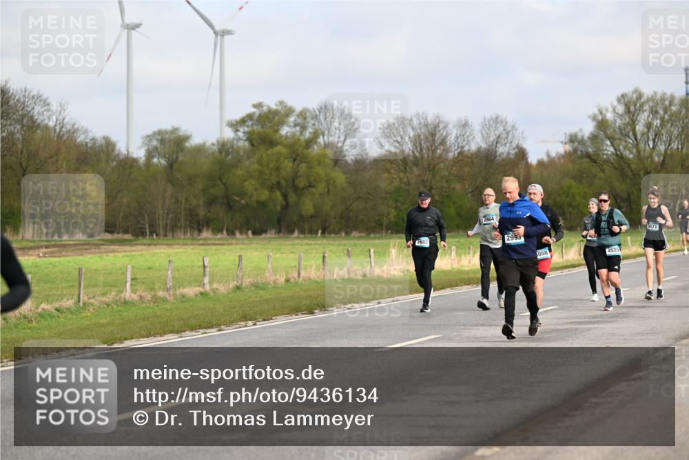 12.04.2026 - 45. Internationalen Wilhelmsburger Insellauf Dr. Thomas Lammeyer http://msf.ph/oto/9436134 12.04.2026 09:26:48 Laufen 2882, 2864, 2953, 058, 4520, 3671 meine-sportfotos.de