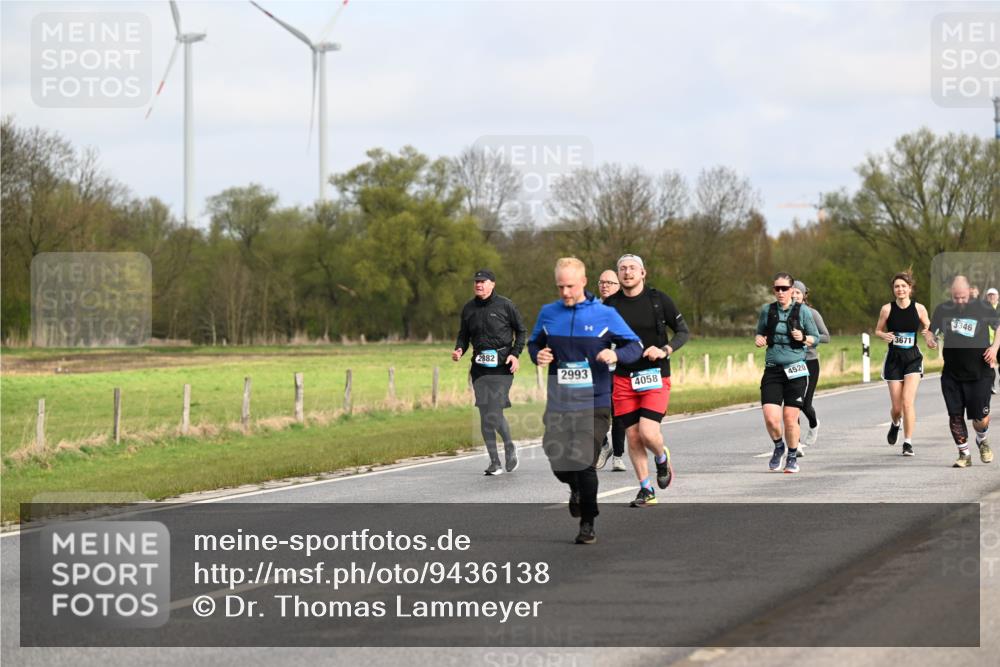 12.04.2026 - 45. Internationalen Wilhelmsburger Insellauf Dr. Thomas Lammeyer http://msf.ph/oto/9436138 12.04.2026 09:26:50 Laufen 2882, 2993, 4058, 4520, 3671, 3346 meine-sportfotos.de