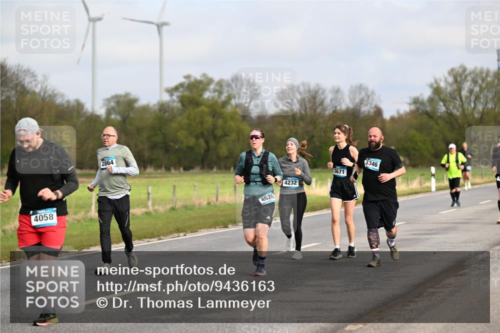 12.04.2026 - 45. Internationalen Wilhelmsburger Insellauf Dr. Thomas Lammeyer http://msf.ph/oto/9436163 12.04.2026 09:26:54 Laufen 4058, 2864, 4520, 4232, 3346, 3671 meine-sportfotos.de
