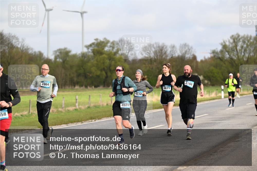 12.04.2026 - 45. Internationalen Wilhelmsburger Insellauf Dr. Thomas Lammeyer http://msf.ph/oto/9436164 12.04.2026 09:26:54 Laufen 58, 2864, 4520, 4232, 3671, 3346, 420 meine-sportfotos.de