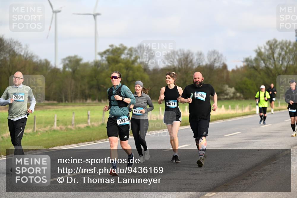 12.04.2026 - 45. Internationalen Wilhelmsburger Insellauf Dr. Thomas Lammeyer http://msf.ph/oto/9436169 12.04.2026 09:26:55 Laufen 2864, 4520, 423, 3671, 3346 meine-sportfotos.de