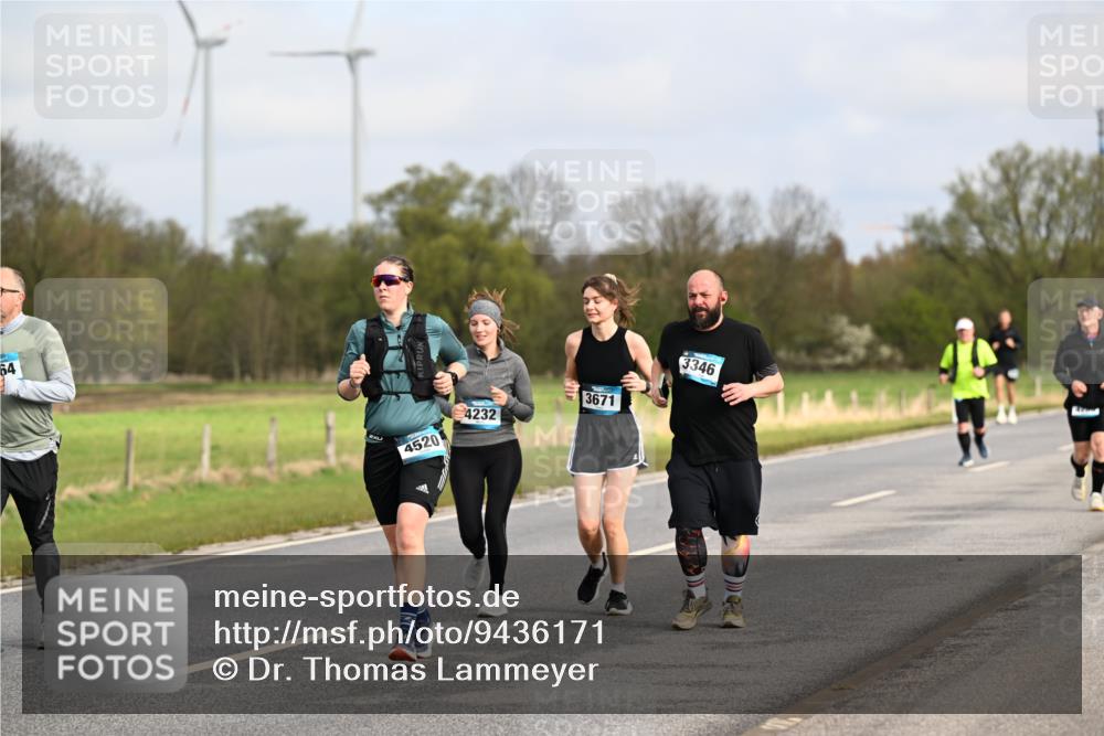 12.04.2026 - 45. Internationalen Wilhelmsburger Insellauf Dr. Thomas Lammeyer http://msf.ph/oto/9436171 12.04.2026 09:26:55 Laufen 64, 4520, 4232, 3671, 3346, 4707 meine-sportfotos.de