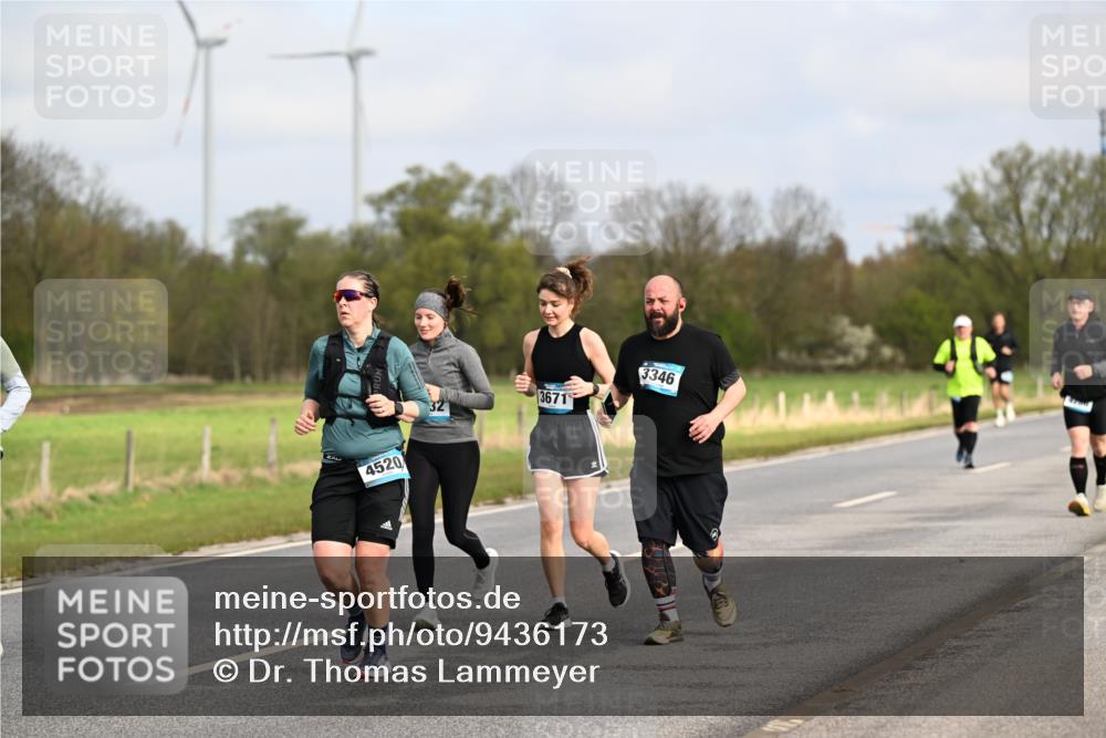 12.04.2026 - 45. Internationalen Wilhelmsburger Insellauf Dr. Thomas Lammeyer http://msf.ph/oto/9436173 12.04.2026 09:26:55 Laufen 4520, 3671, 3346 meine-sportfotos.de