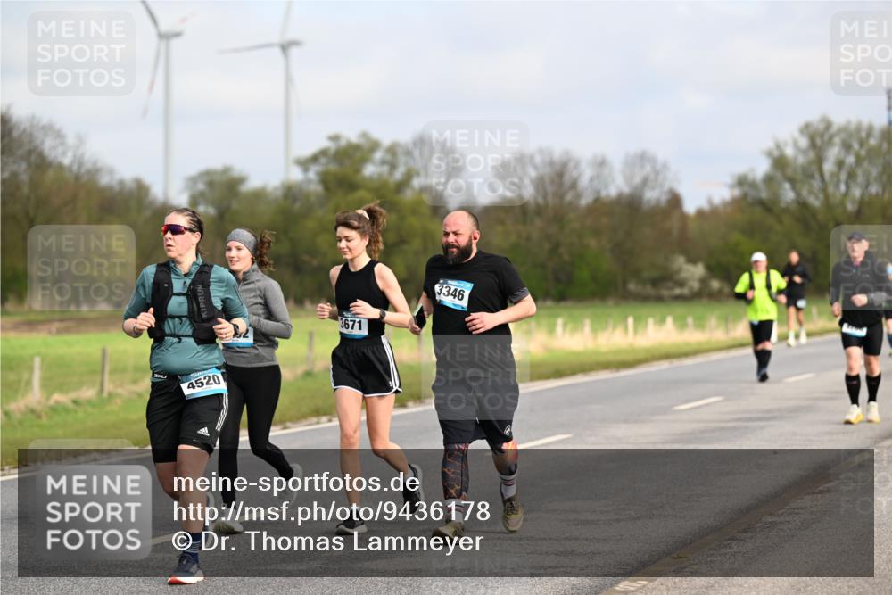 12.04.2026 - 45. Internationalen Wilhelmsburger Insellauf Dr. Thomas Lammeyer http://msf.ph/oto/9436178 12.04.2026 09:26:56 Laufen 4520, 3671, 3346 meine-sportfotos.de
