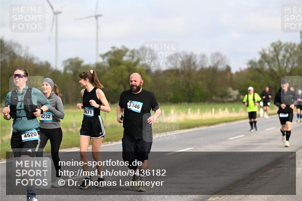 12.04.2026 - 45. Internationalen Wilhelmsburger Insellauf Dr. Thomas Lammeyer http://msf.ph/oto/9436182 12.04.2026 09:26:57 Laufen 4520, 4232, 3671, 3346 meine-sportfotos.de