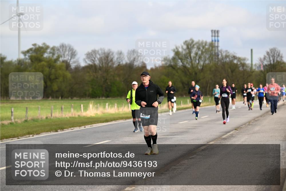 12.04.2026 - 45. Internationalen Wilhelmsburger Insellauf Dr. Thomas Lammeyer http://msf.ph/oto/9436193 12.04.2026 09:26:59 Laufen 4200 meine-sportfotos.de
