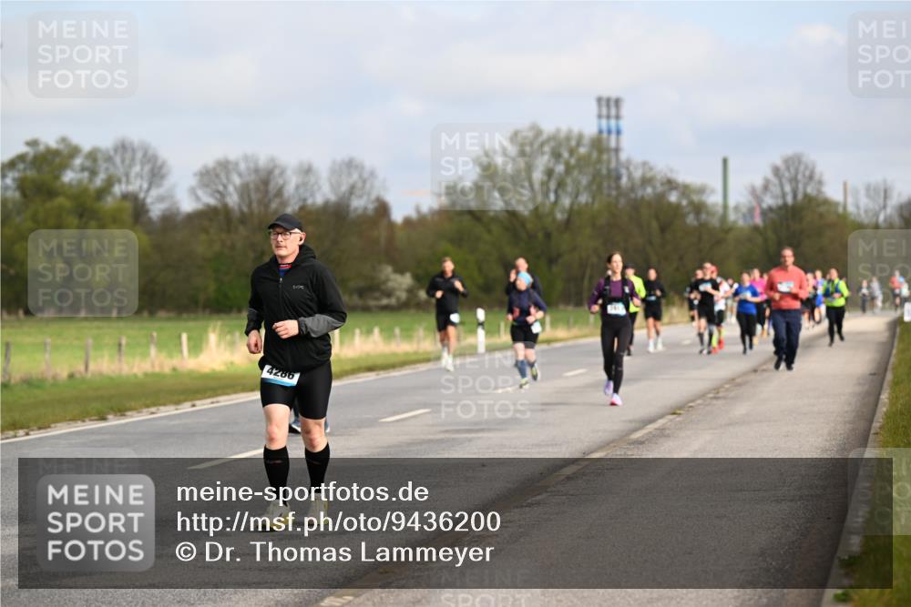 12.04.2026 - 45. Internationalen Wilhelmsburger Insellauf Dr. Thomas Lammeyer http://msf.ph/oto/9436200 12.04.2026 09:27:01 Laufen 4286 meine-sportfotos.de