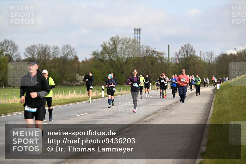 12.04.2026 - 45. Internationalen Wilhelmsburger Insellauf Dr. Thomas Lammeyer http://msf.ph/oto/9436203 12.04.2026 09:27:01 Laufen 3913, 2230, 16 meine-sportfotos.de