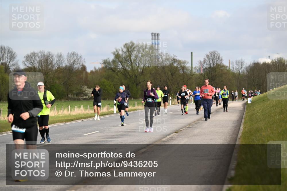 12.04.2026 - 45. Internationalen Wilhelmsburger Insellauf Dr. Thomas Lammeyer http://msf.ph/oto/9436205 12.04.2026 09:27:02 Laufen 3913, 2230 meine-sportfotos.de