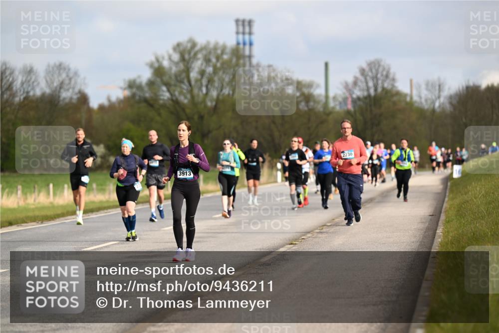 12.04.2026 - 45. Internationalen Wilhelmsburger Insellauf Dr. Thomas Lammeyer http://msf.ph/oto/9436211 12.04.2026 09:27:04 Laufen 3913, 2230 meine-sportfotos.de