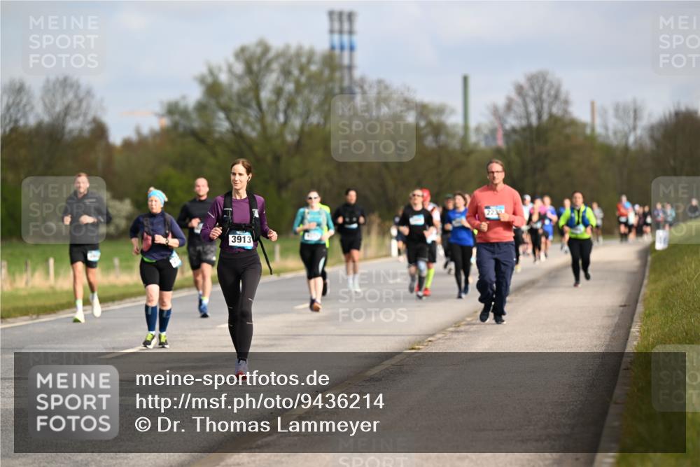 12.04.2026 - 45. Internationalen Wilhelmsburger Insellauf Dr. Thomas Lammeyer http://msf.ph/oto/9436214 12.04.2026 09:27:04 Laufen 3913 meine-sportfotos.de