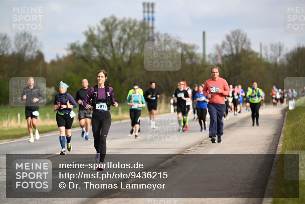 12.04.2026 - 45. Internationalen Wilhelmsburger Insellauf Dr. Thomas Lammeyer http://msf.ph/oto/9436215 12.04.2026 09:27:04 Laufen 3913, 223 meine-sportfotos.de