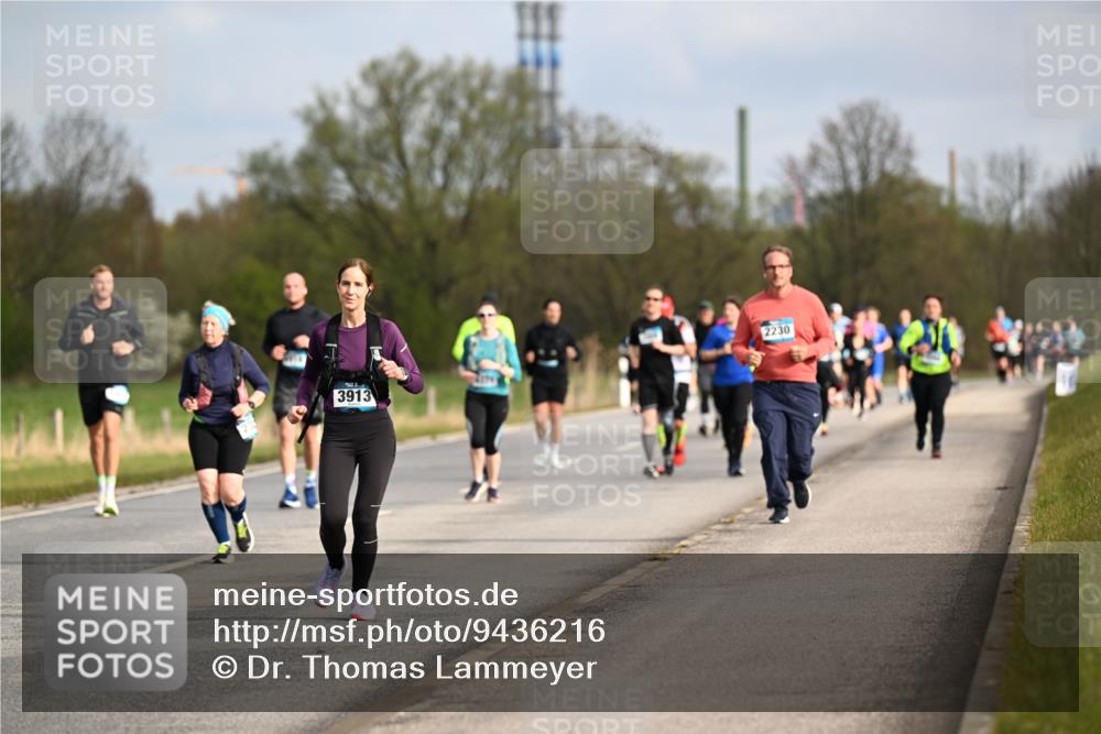 12.04.2026 - 45. Internationalen Wilhelmsburger Insellauf Dr. Thomas Lammeyer http://msf.ph/oto/9436216 12.04.2026 09:27:04 Laufen 3913, 2230 meine-sportfotos.de